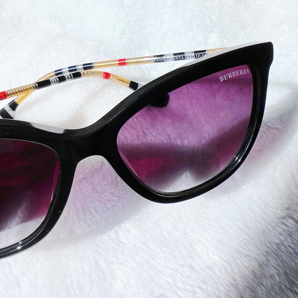 Burberry Black Large Polarized Gradient Sunglasses